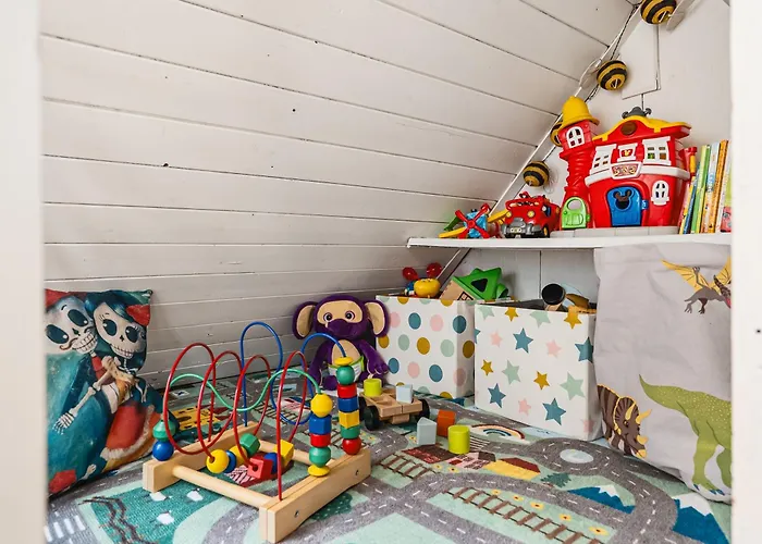 Dinbnb Apartments I Family Dream In Bergen I Playroom I Private Garden